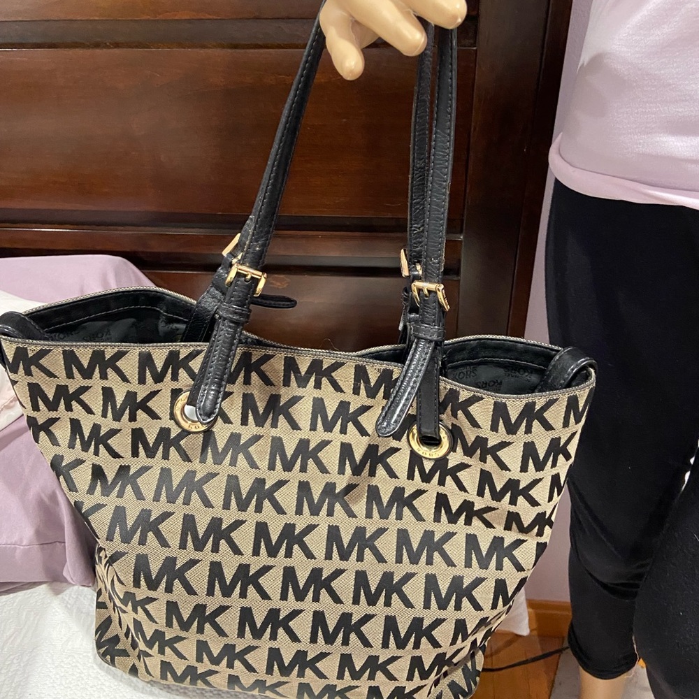 Michael Kors bag